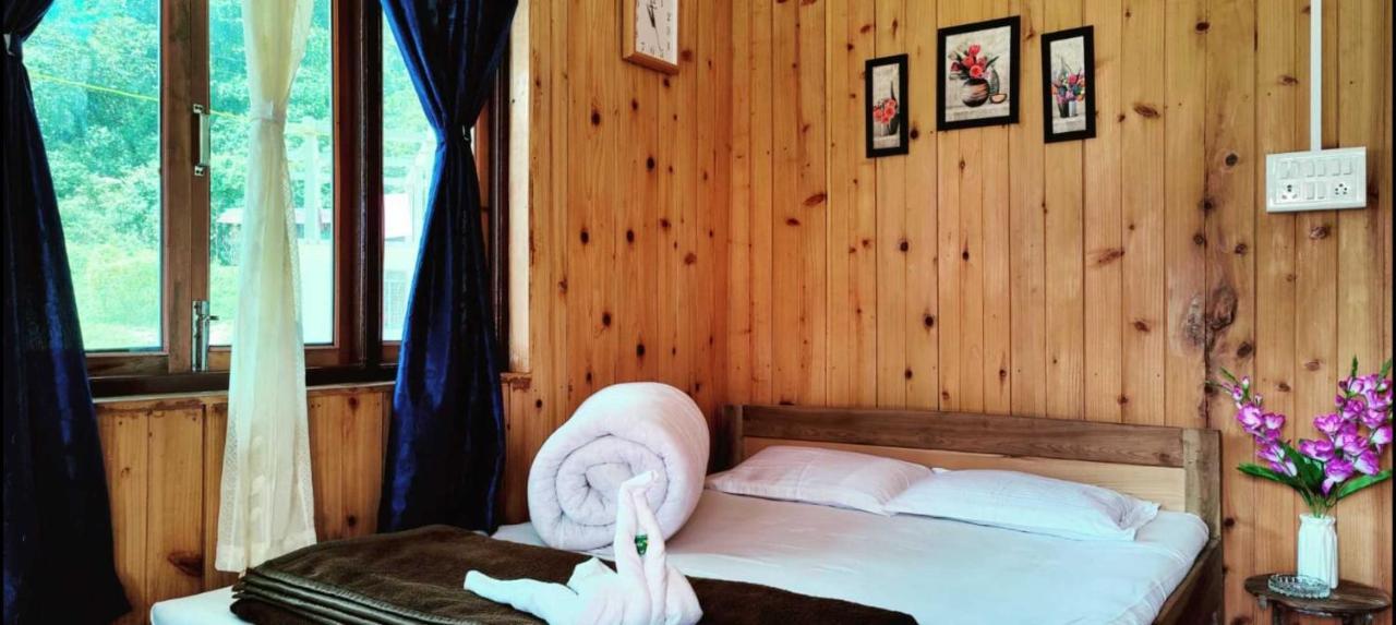 OYO 88442 Esti Kutum Home Stay Rishop Exterior foto